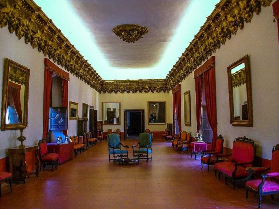 Герцогский дворец Гандии / Palacio Ducal de Gandia . 10 самых красивых дворцов в Испании
