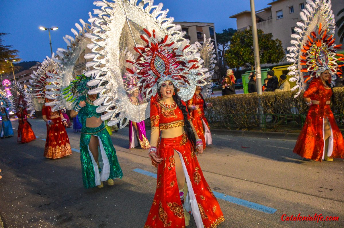 Carnival 2018. Карнавал в Санта-Крус-де-Тенерифе. Карнавал в Санта Крус де Тенерифе, Испания. Карнавал Испании Фиеста. Карнавал на Канарских островах.