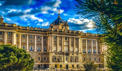 10 самых красивых дворцов в Испании
