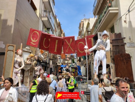 Фотоотчёт: Улица Верди (carrer Verdi) - Феста Майор де Грасиа 2022 (Festa Major de Gràcia 2022) 