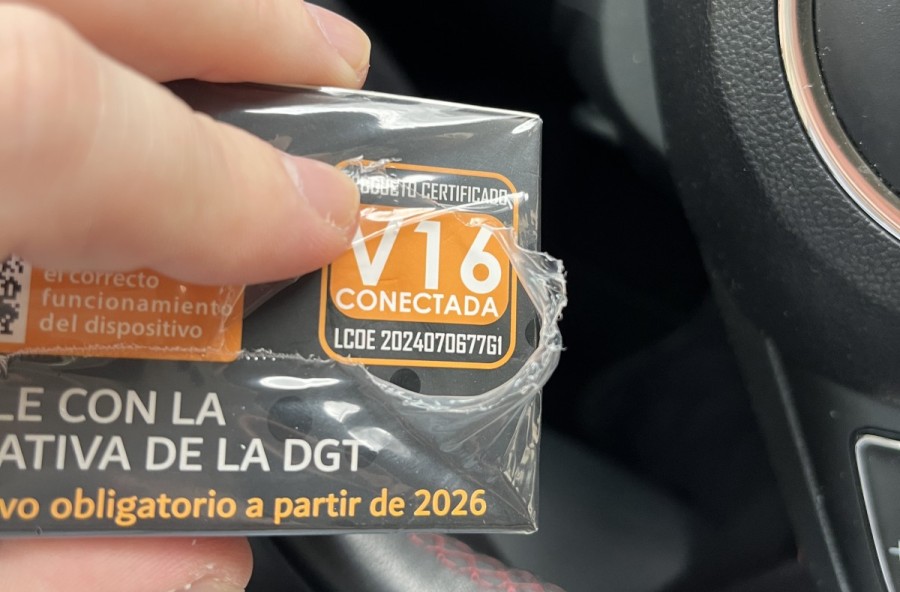 Сигнальные маячки V16: Модели V16 с отозванной омологацией