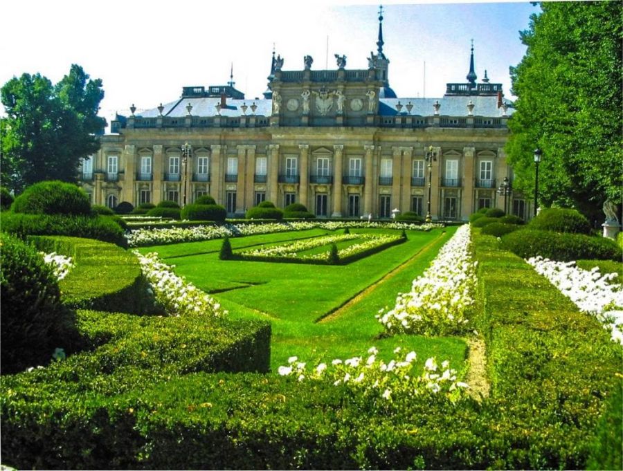 Королевский дворец Ла-Гранха-де-Сан-Ильдефонсо, Сеговия / Palacio Real de La Granja de San Ildefonso . 10 самых красивых дворцов в Испании 