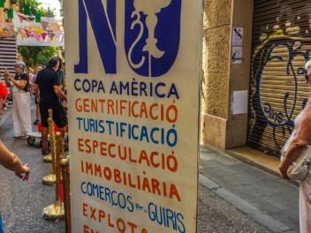 Улица Сант Пере Мартир (Carrer de Sant Pere Màrtir) - Феста Майор де Грасиа 2024 (Festa Major de Gràcia 2024)