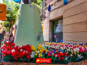Улица Хоан Бланкес де Байш де Тот (Carrer de Joan Blanques de Baix de Tot): «Голландия JBdbDt» — прогулка по голландскому пейзажу. (‘Holanda JBdbDt’. Un passeig pel paisatge holandès.) - Феста Майор де Грасиа 2024 (Festa Major de Gràcia 2024)
