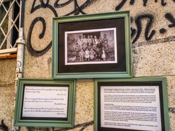 Улица Сьюдад Реаль (Carrer de Ciudad Real): «Республиканская школа» — дань уважения школам и библиотекам, функционировавшим во время Второй Испанской Республики. (‘Escola republicana’. Un homenatge a les escoles i els bibliobusos que van funcionar durant la República.) - Феста Майор де Грасиа 2024 (Festa Major de Gràcia 2024)