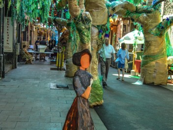 Фотоотчёт: Улица Верди (carrer Verdi) Флейтист из Гамельна (El flautista d'Hamelín) - Феста Майор де Грасиа 2023 (Festa Major de Gràcia 2023)
