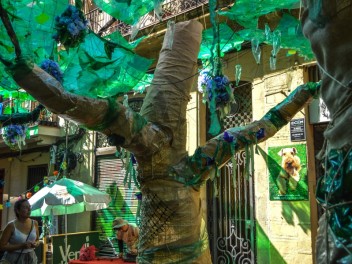 Фотоотчёт: Улица Верди (carrer Verdi) Флейтист из Гамельна (El flautista d'Hamelín) - Феста Майор де Грасиа 2023 (Festa Major de Gràcia 2023)