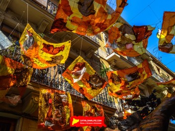 Фотоотчёт: Улица Верди (carrer Verdi) Флейтист из Гамельна (El flautista d'Hamelín) - Феста Майор де Грасиа 2023 (Festa Major de Gràcia 2023)