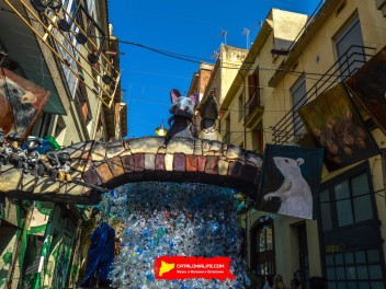 Фотоотчёт: Улица Верди (carrer Verdi) Флейтист из Гамельна (El flautista d'Hamelín) - Феста Майор де Грасиа 2023 (Festa Major de Gràcia 2023)