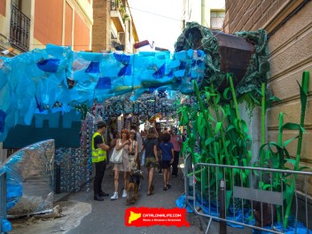 Фотоотчёт: Улица Ла Перла (carrer La Perla) Канализация (Perlagueram) - Феста Майор де Грасиа 2023 (Festa Major de Gràcia 2023)