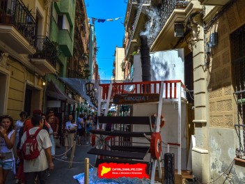 Фотоотчёт: Травессия де Сант Антони (Travessia de Sant Antoni) Переправа через Новый Орлеан (Travessia de New Orleans) - Феста Майор де Грасиа 2023 (Festa Major de Gràcia 2023)