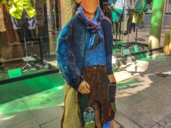 Фотоотчёт: Улица Верди (carrer Verdi) Флейтист из Гамельна (El flautista d'Hamelín) - Феста Майор де Грасиа 2023 (Festa Major de Gràcia 2023)