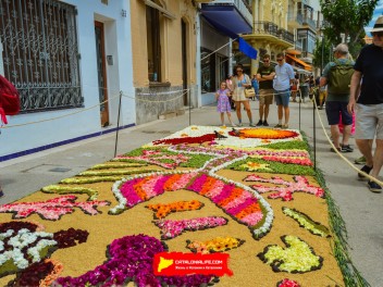 Ковры из цветов в Ситжесе, 2024 / Catifes de flors de Sitges, 2024 / Alfombras de Flores Naturales, Sitges, 2024