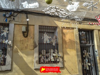 Фотоотчёт: Улица Фратернитат де Байш (carrer Fraternitat de Baix) Рождество (Nadal) - Феста Майор де Грасиа 2023 (Festa Major de Gràcia 2023)