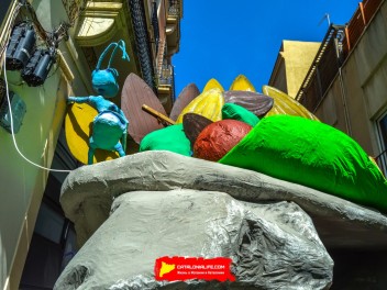 Фотоотчёт: Улица Прогрес (carrer Progrés) Муравьи (Formigres) - Феста Майор де Грасиа 2023 (Festa Major de Gràcia 2023)
