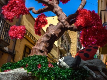 Фотоотчёт: Улица Прогрес (carrer Progrés) Муравьи (Formigres) - Феста Майор де Грасиа 2023 (Festa Major de Gràcia 2023)