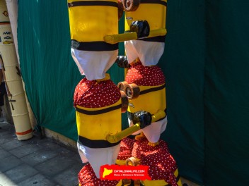Фотоотчёт: Улица Ллуис Вивес (carrer Lluís Vives) Миньоны (Minions) - Феста Майор де Грасиа 2023 (Festa Major de Gràcia 2023)