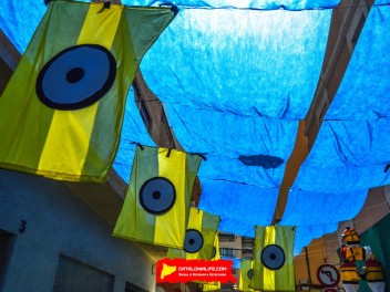 Фотоотчёт: Улица Ллуис Вивес (carrer Lluís Vives) Миньоны (Minions) - Феста Майор де Грасиа 2023 (Festa Major de Gràcia 2023)