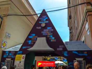 Фотоотчёт: Улица Ллуис Вивес (carrer Lluís Vives) Миньоны (Minions) - Феста Майор де Грасиа 2023 (Festa Major de Gràcia 2023)