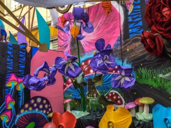 Фотоотчёт: Улица Моцарт (carrer Mozart) Моцартланд (Mozartland) - Феста Майор де Грасиа 2023 (Festa Major de Gràcia 2023)