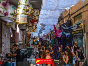 Фотоотчёт: Улица Моцарт (carrer Mozart) Моцартланд (Mozartland) - Феста Майор де Грасиа 2023 (Festa Major de Gràcia 2023)