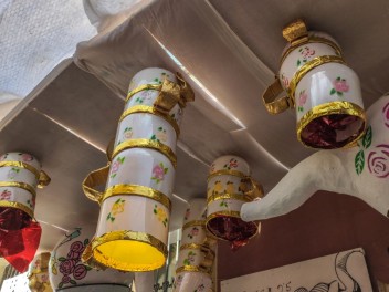Фотоотчёт: Улица Моцарт (carrer Mozart) Моцартланд (Mozartland) - Феста Майор де Грасиа 2023 (Festa Major de Gràcia 2023)