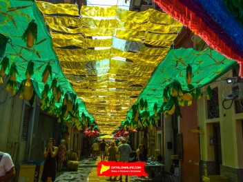 Фотоотчёт: Улица Фратернитат де Дальт (carrer Fraternitat de Dalt) Фратерния Оз (Fratern d’OZ) - Феста Майор де Грасиа 2023 (Festa Major de Gràcia 2023)
