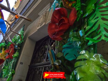 Фотоотчёт: Улица Хесус (carrer Jesús) Спасите джунгли (Selva’m) - Феста Майор де Грасиа 2023 (Festa Major de Gràcia 2023)