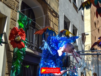 Фотоотчёт: Улица Хесус (carrer Jesús) Спасите джунгли (Selva’m) - Феста Майор де Грасиа 2023 (Festa Major de Gràcia 2023)