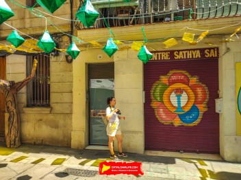 Фотоотчёт: Улица Фратернитат де Дальт (carrer Fraternitat de Dalt) Фратерния Оз (Fratern d’OZ) - Феста Майор де Грасиа 2023 (Festa Major de Gràcia 2023)
