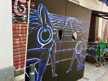 Улица Берга (Carrer de Berga) — «Бергатрон» (Bergatron) — Феста Майор де Грасиа 2025 (Festa Major de Gràcia 2025)