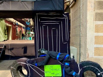 Улица Берга (Carrer de Berga) — «Бергатрон» (Bergatron) — Феста Майор де Грасиа 2025 (Festa Major de Gràcia 2025)