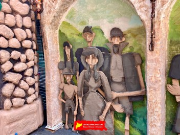 Улица Моцарт (Carrer de Mozart) — «Жордина: роза огня» (La Jordina: la rosa de foc) — Феста Майор де Грасиа 2025 (Festa Major de Gràcia 2025)