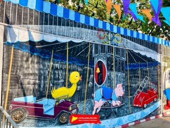 Пласа де ла Вила (Plaça de la Vila) — «Грасия, которую мы помним» (La Gràcia que anyorem) — Феста Майор де Грасиа 2025 (Festa Major de Gràcia 2025)