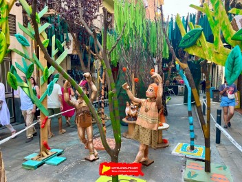 Улица Верди (Carrer de Verdi) — «Сельва Верди Майя» (Selva Verdi Maya) — Феста Майор де Грасиа 2025 (Festa Major de Gràcia 2025)