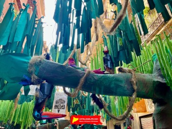Улица Верди (Carrer de Verdi) — «Сельва Верди Майя» (Selva Verdi Maya) — Феста Майор де Грасиа 2025 (Festa Major de Gràcia 2025)
