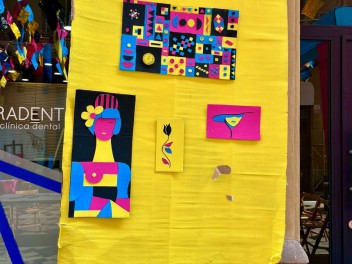 Улица Пуйгмарти (Carrer de Puigmartí) — «Внутри разума художника» (Dins la ment de l’artista) — Феста Майор де Грасиа 2025 (Festa Major de Gràcia 2025)