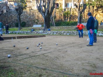Фестиваль Сан Антонио в Англесе, 2019: Соревнование по петанку в садах Кан Сендра