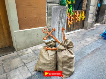 Улица Берга (Carrer de Berga): «Подводный мир» — прогулка по морскому дну (‘El fons del mar’. Un passeig pel fons marí) - Феста Майор де Грасиа 2024 (Festa Major de Gràcia 2024)