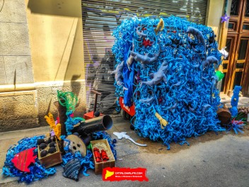 Улица Берга (Carrer de Berga): «Подводный мир» — прогулка по морскому дну (‘El fons del mar’. Un passeig pel fons marí) - Феста Майор де Грасиа 2024 (Festa Major de Gràcia 2024)