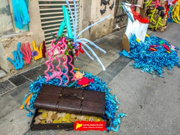 Улица Берга (Carrer de Berga): «Подводный мир» — прогулка по морскому дну (‘El fons del mar’. Un passeig pel fons marí) - Феста Майор де Грасиа 2024 (Festa Major de Gràcia 2024)