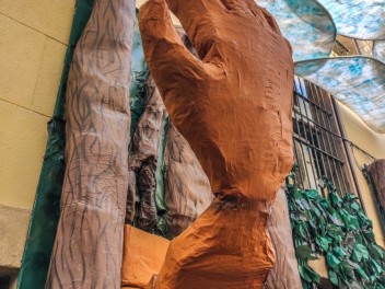 Улица Моцарт (Carrer de Mozart): «Моцартзаки» — путешествие в Японию студии Гибли. (‘MozartZaki’. Un viatge al Japó de l’estudi Ghibli.) - Феста Майор де Грасиа 2024 (Festa Major de Gràcia 2024)
