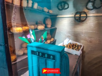 Улица Моцарт (Carrer de Mozart): «Моцартзаки» — путешествие в Японию студии Гибли. (‘MozartZaki’. Un viatge al Japó de l’estudi Ghibli.) - Феста Майор де Грасиа 2024 (Festa Major de Gràcia 2024)