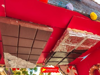 Улица Периль (Carrer del Perill): «Опасная сладость» — украшение, вдохновленное пейзажами из сказки «Гензель и Гретель». (‘Perill dolç’. Un guarniment inspirat en els paisatges de Hansel i Gretel.) - Феста Майор де Грасиа 2024 (Festa Major de Gràcia 2024)